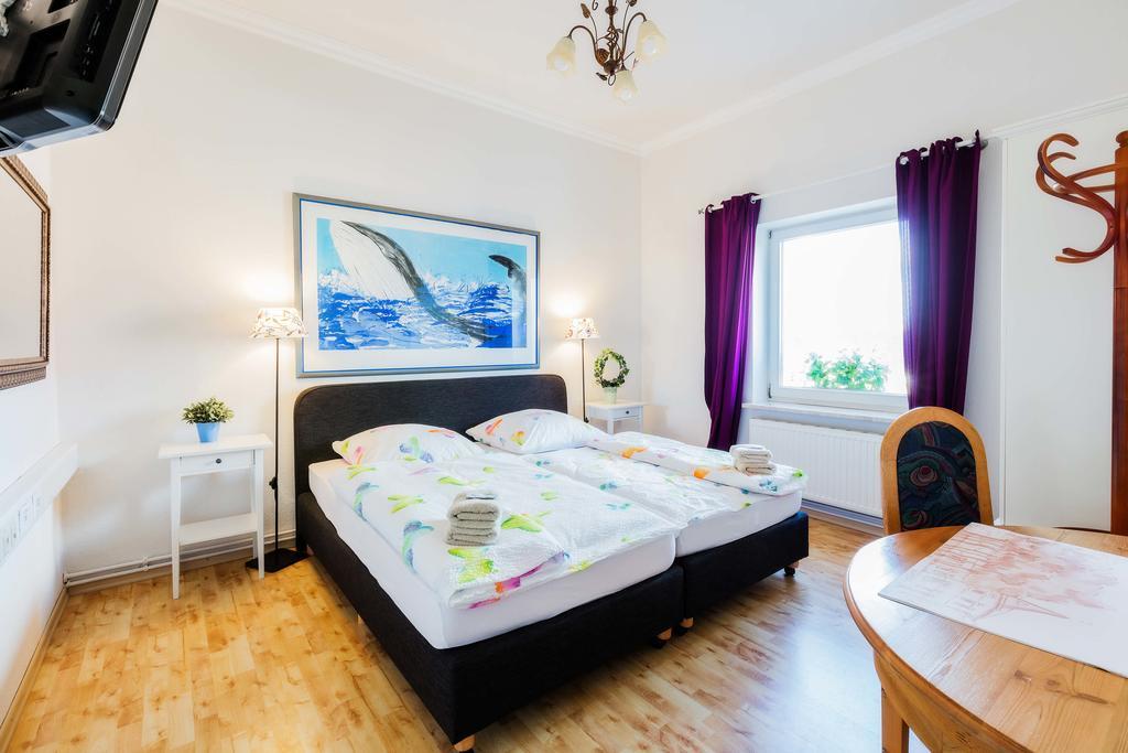 Bed and Breakfast Heinsens Эллербек Экстерьер фото