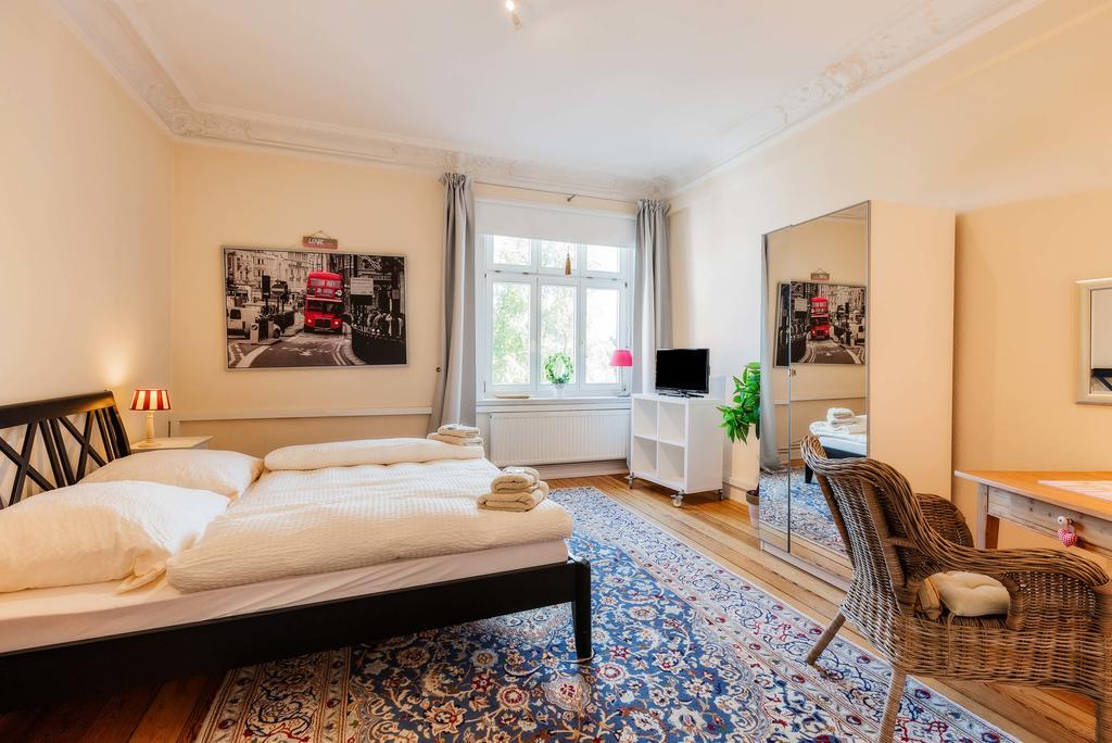Bed and Breakfast Heinsens Эллербек Экстерьер фото